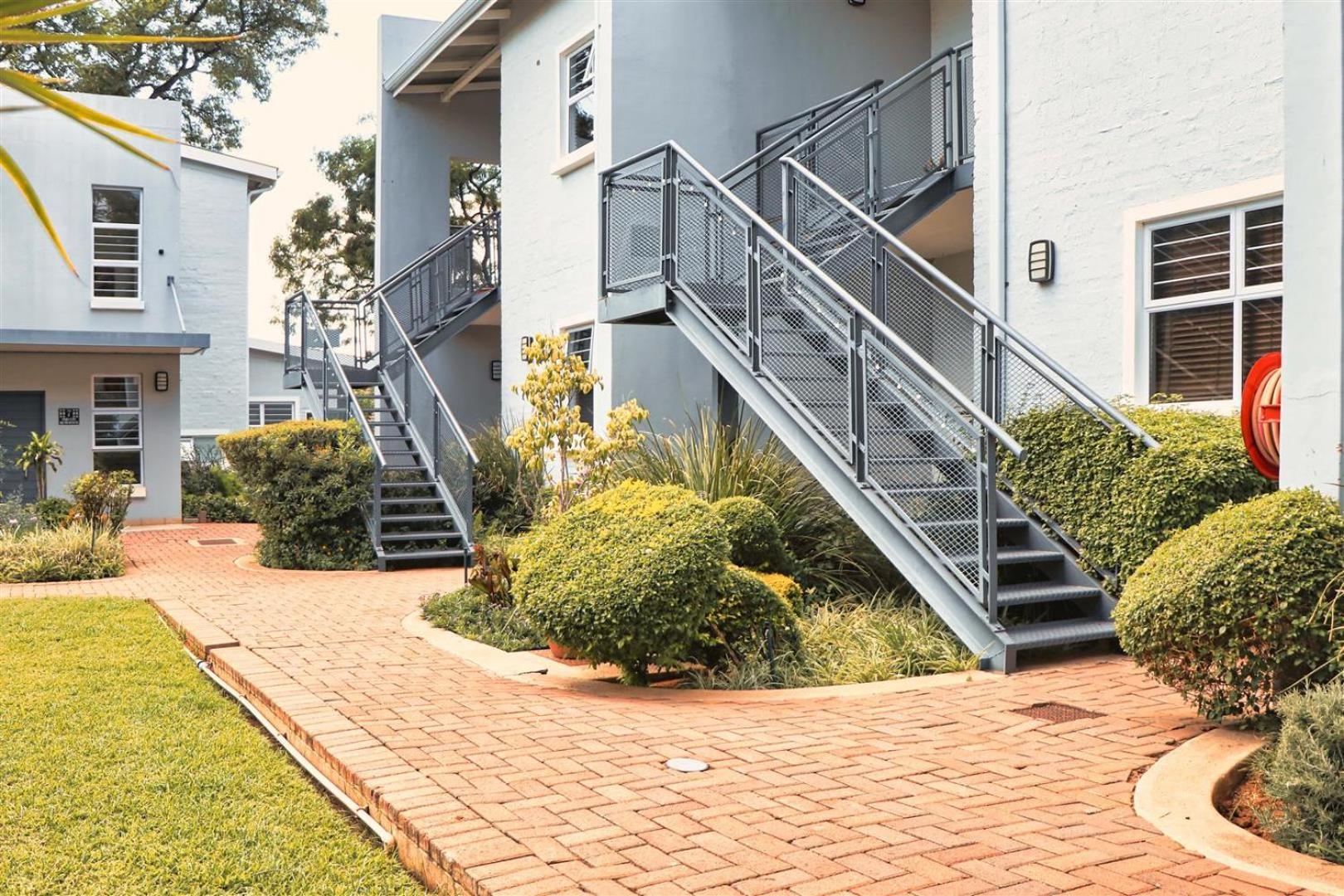 Apartments @ 125 Γκαμπορόνε Εξωτερικό φωτογραφία