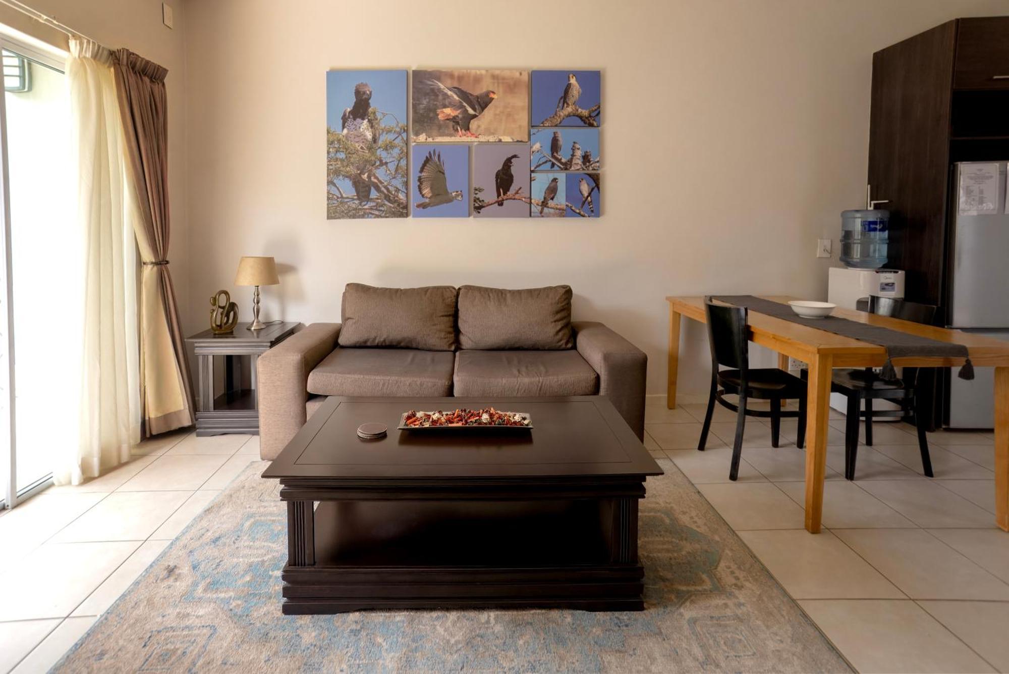 Apartments @ 125 Γκαμπορόνε Εξωτερικό φωτογραφία